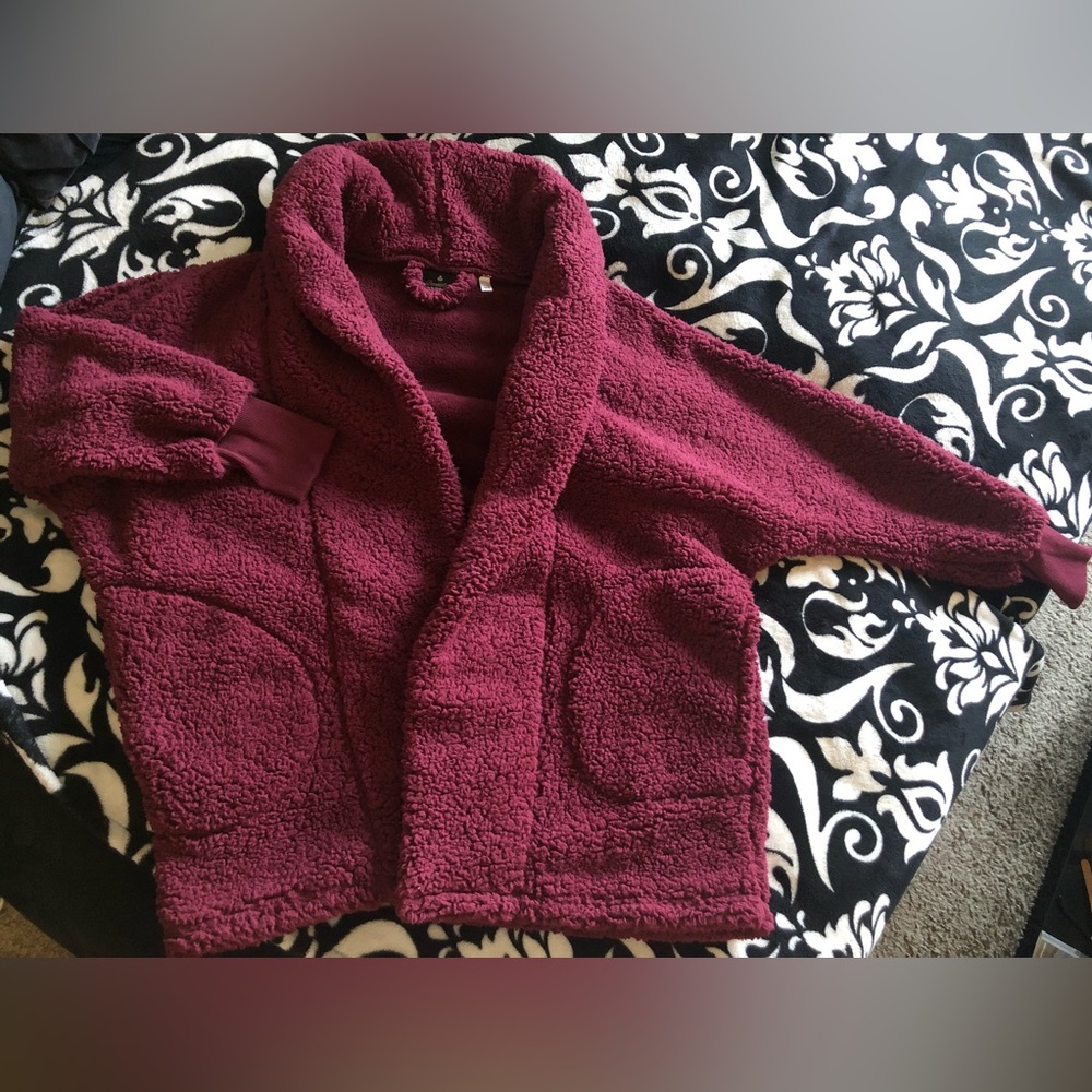 Sherpa Teddy Jacket Coat Cuddly Cozy Awesome and New
